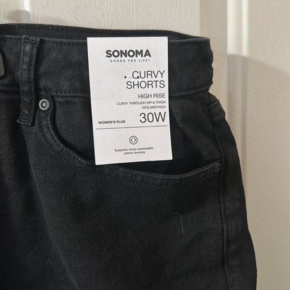 *FINAL* SONOMA PLUS SIZE CURVY DENIM SHORTS: BLACK: NWT: SZ 30W - Picture 2 of 4
